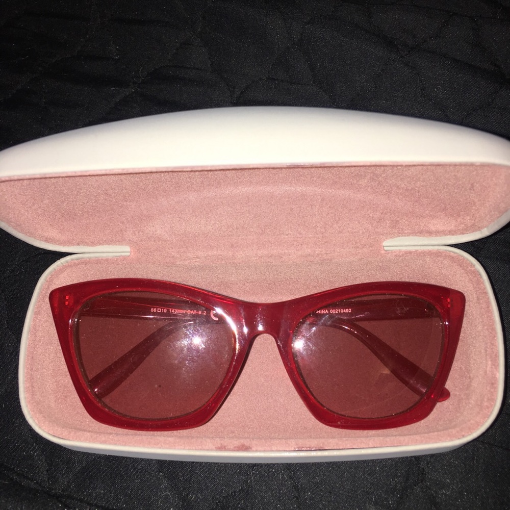 Zara Red Sunnies